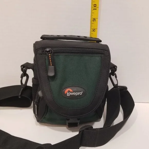 Lowepro Nova Micro AW Camera Shoulder Bag (Forest Green/Black), EUC - Picture 12 of 13